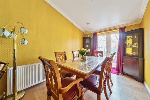 13 Pond Meadow, Guildford, GU2 8LE