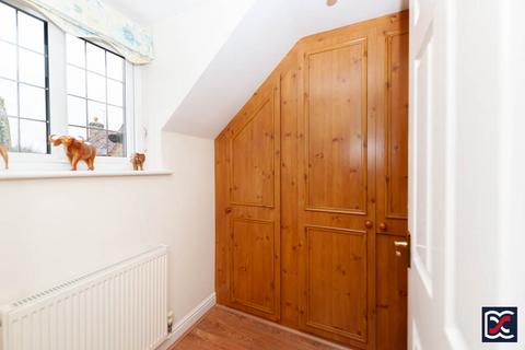 2 Bakers Lane, Norton, Daventry, NN11 2EL