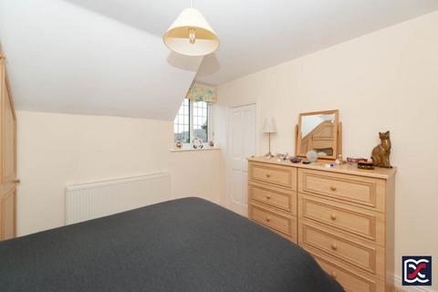 2 Bakers Lane, Norton, Daventry, NN11 2EL