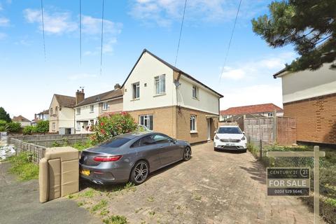 3 bedroom end of terrace house to rent, East Road, WEST DRAYTON UB7