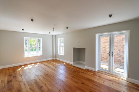 5 bedroom detached house for sale, North Trade Road, BATTLE, TN33
