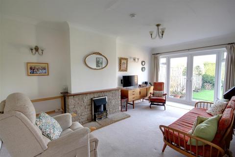 19 Brookside, Newent, GL18 1RB