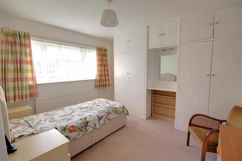 19 Brookside, Newent, GL18 1RB