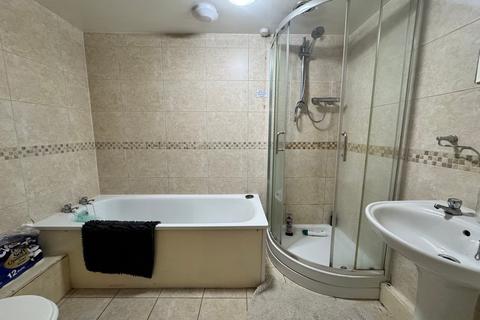 7 bedroom house to rent, Brudenell Road, Hyde Park, Leeds