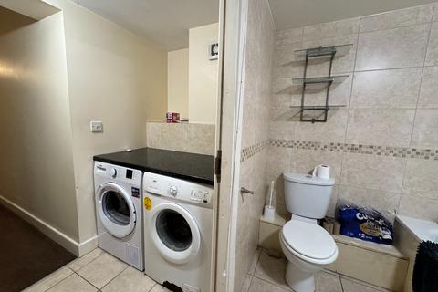 7 bedroom house to rent, Brudenell Road, Hyde Park, Leeds