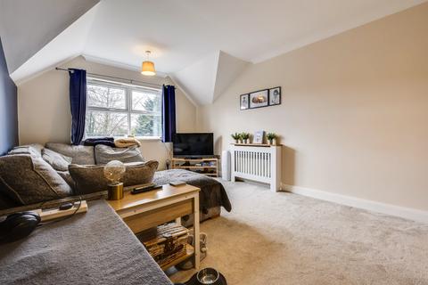 2 bedroom flat for sale, Farsley Beck Mews, Stanningley, Pudsey, Leeds,, LS13