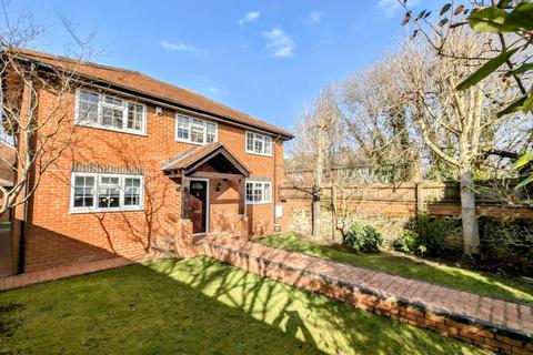 4 bedroom detached house for sale, Chase Road, Bordon GU35