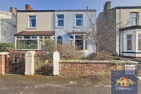 4 bedroom semi-detached house for sale, Hall Street, Southport PR9