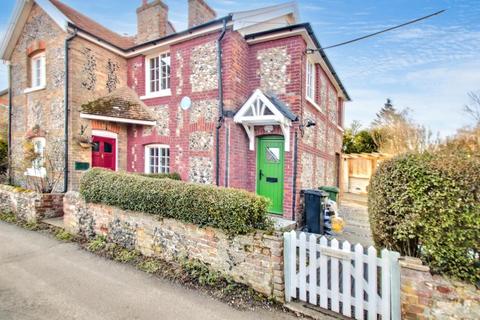 2 bedroom cottage to rent, Bells Road, Sudbury CO10