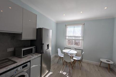 2 bedroom flat to rent, Cambridge Gardens, Ladbroke Grove, Notting Hill, London