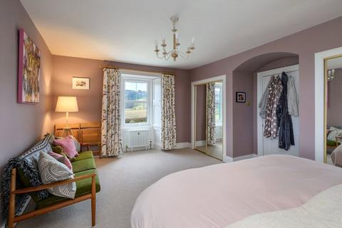 Lochie Farmhouse Duchally Road, Auchterarder, PH3 1PW