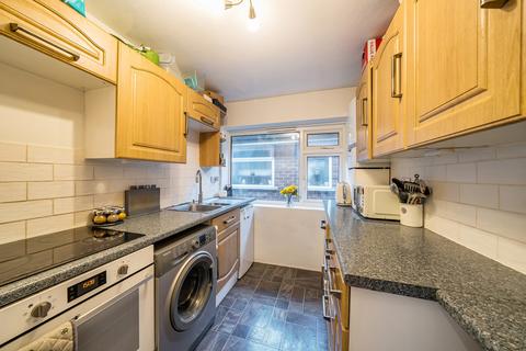 2 bedroom apartment for sale, Oakleigh Road, Hillingdon