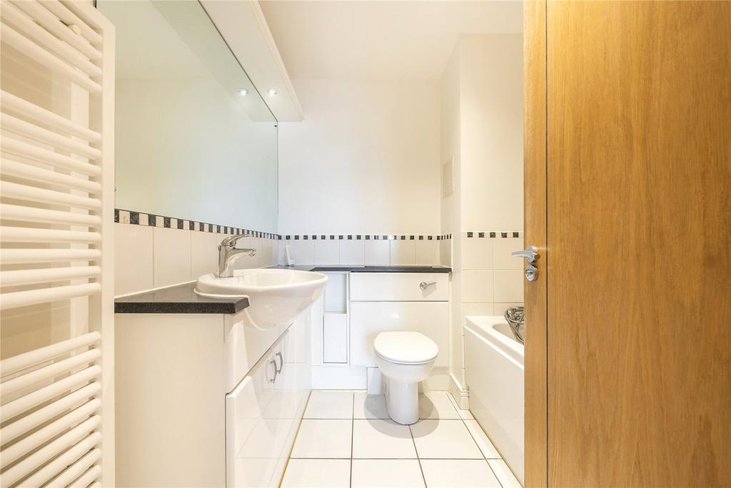 Apartment in London - View 3
