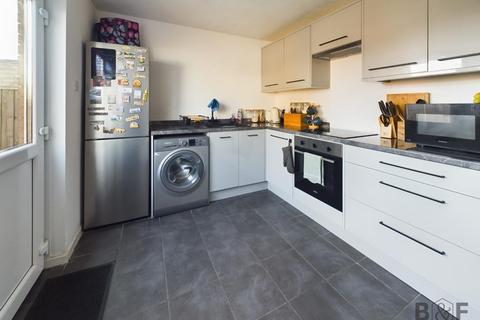 2 bedroom house to rent, Long Beach Road, Bristol BS30