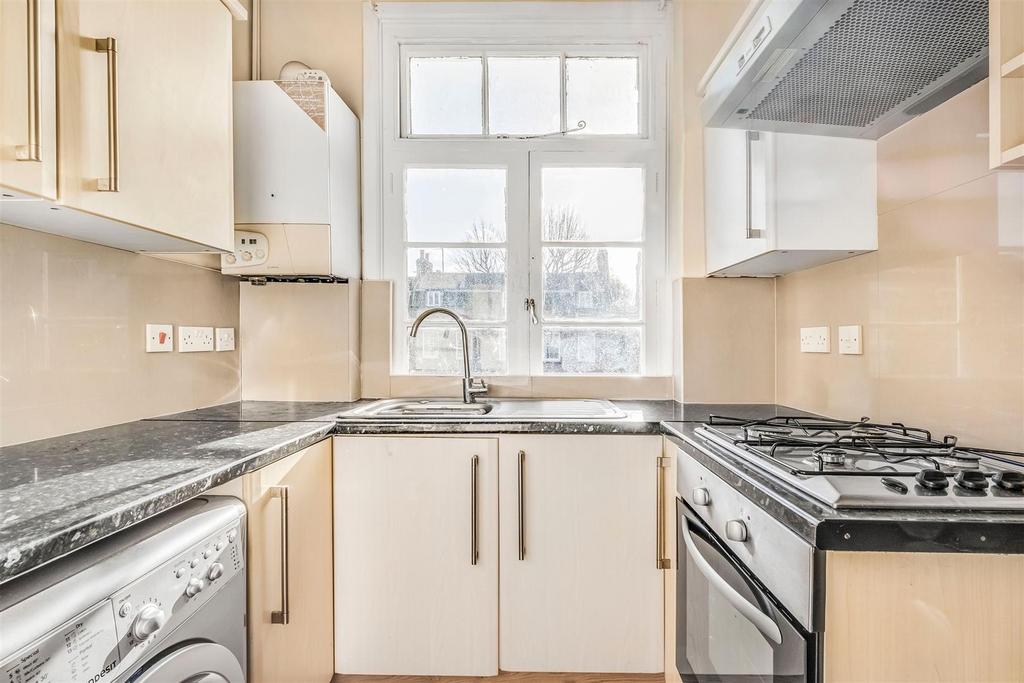 JA-Flat C 28 West Hill-12.JPG