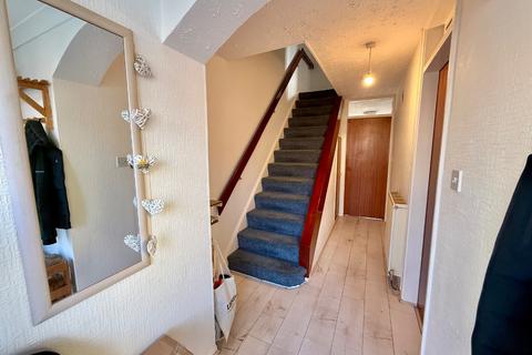 12 Burns Road, Daventry, NN11 9AX