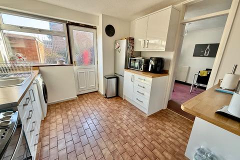 12 Burns Road, Daventry, NN11 9AX