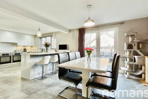 31 Heritage Park, Hatch Warren, Basingstoke, RG22 4XT