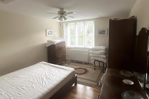 2 bedroom flat for sale, Kenegie Manor, Gulval TR20