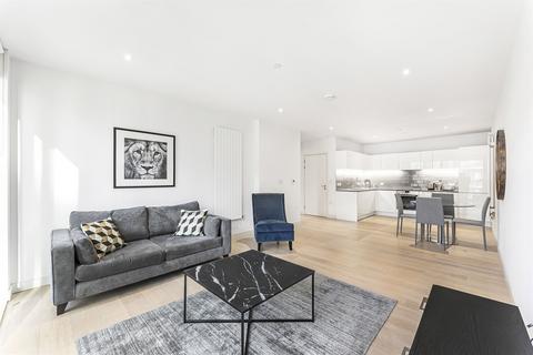 2 bedroom apartment to rent, 51 Starboard Way, London E16