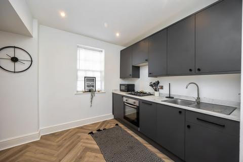 2 bedroom apartment for sale, Lansdowne Place, Hove BN3