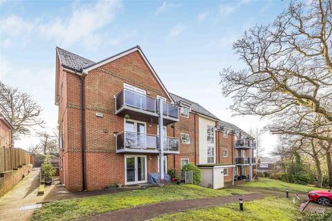 2 bedroom flat for sale, Ashcroft Court, 60 Winchester Road, Eastleigh SO53