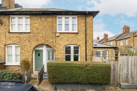 133 Coteford Street, London, SW17 8NX