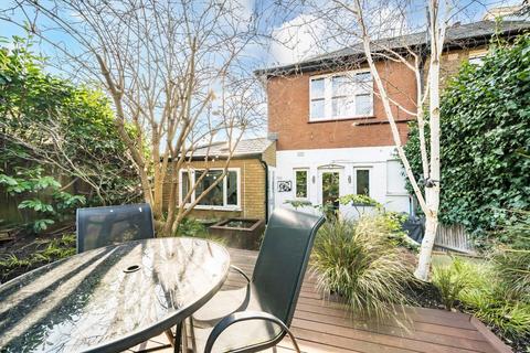 133 Coteford Street, London, SW17 8NX