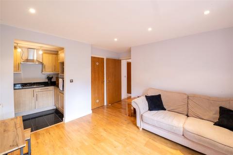 2 bedroom apartment for sale, Approach Road, Barnet, EN4