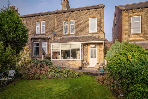 3 bedroom end of terrace house for sale, Brooklands, Halifax