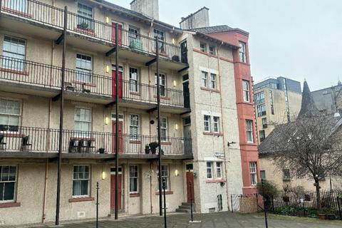 2 bedroom flat to rent, Tron Square, Edinburgh, EH1