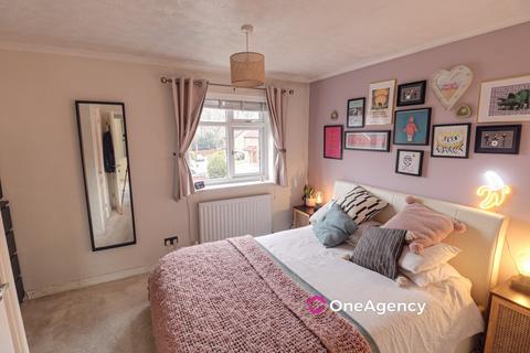 2 bedroom semi-detached house for sale, Berryfield Grove, Stoke-on-Trent ST3