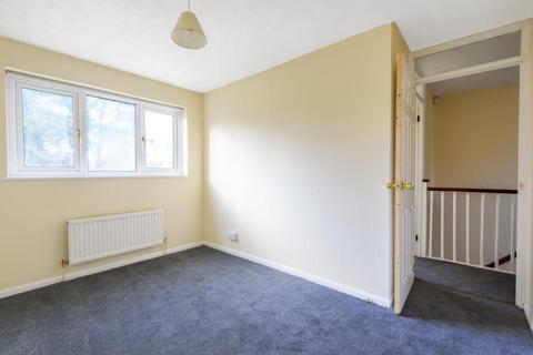 3 bedroom end of terrace house for sale, Burwell Meadow,  Witney,  OX28