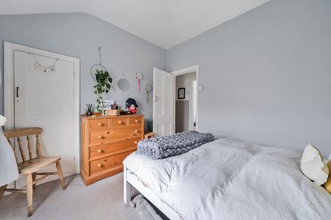 71 Chipstead Valley Road, Coulsdon, CR5 3BP