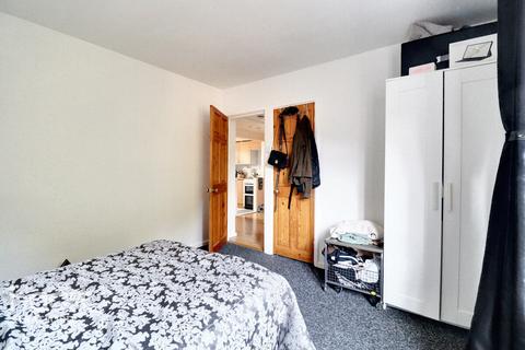 33 Dawn Crescent, London, E15 3PB