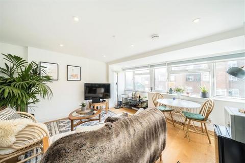 2 bedroom flat for sale, Trafalgar Grove, London SE10