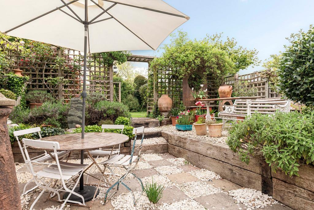 Rear garden (5)