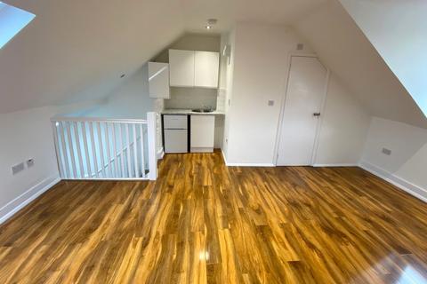 undefined, London E17