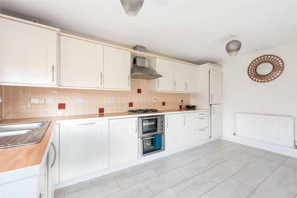 Kitchen/Breakfast Rm