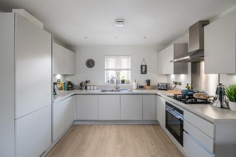 Flat 1, Brambling Court, 4 Brocklehurst Way, Horley, RH6 8GP