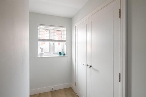 Flat 1, Brambling Court, 4 Brocklehurst Way, Horley, RH6 8GP