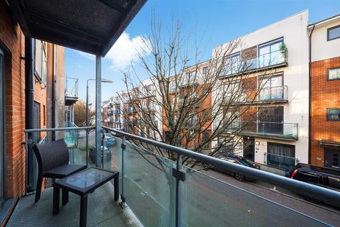 2 bedroom apartment for sale, Rosse Gardens, London SE13