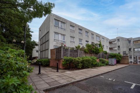 69 Barleycorn Way, London, E14 8DE