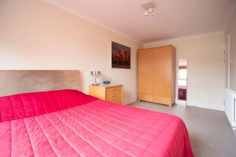 69 Barleycorn Way, London, E14 8DE