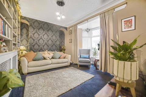 27 Cwrt Sart, Neath, SA11 2ST