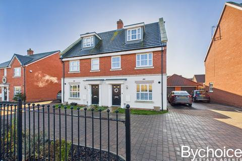 3 bedroom semi-detached house for sale, Chapelwent Road, Haverhill