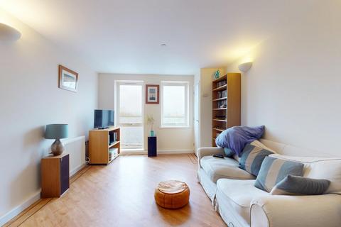 2 bedroom flat for sale, Basi House, Wrotham Road, Gravesend, DA11