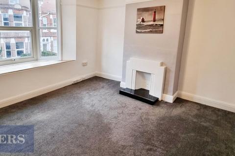 2 bedroom maisonette to rent, Mount Pleasant Road, Exeter