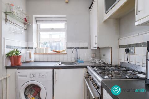 9 Sandstone Close, Sheffield, S9 1AH