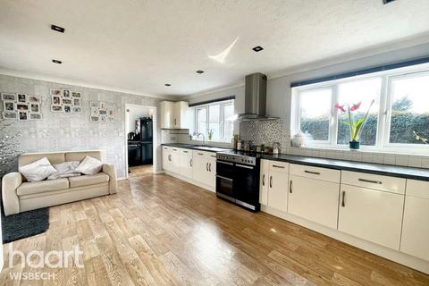 4 bedroom detached house for sale, Small Lode, Upwell